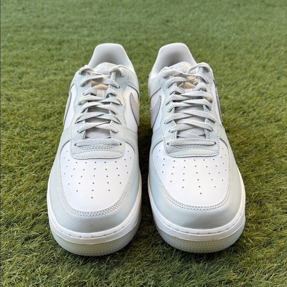 Nike Air Force 1 ‘07 LV8 main image 4